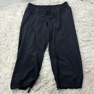 Lululemon Crops Black